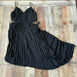 Express black pleated open side cut out sleevless maxi dress women's size medium